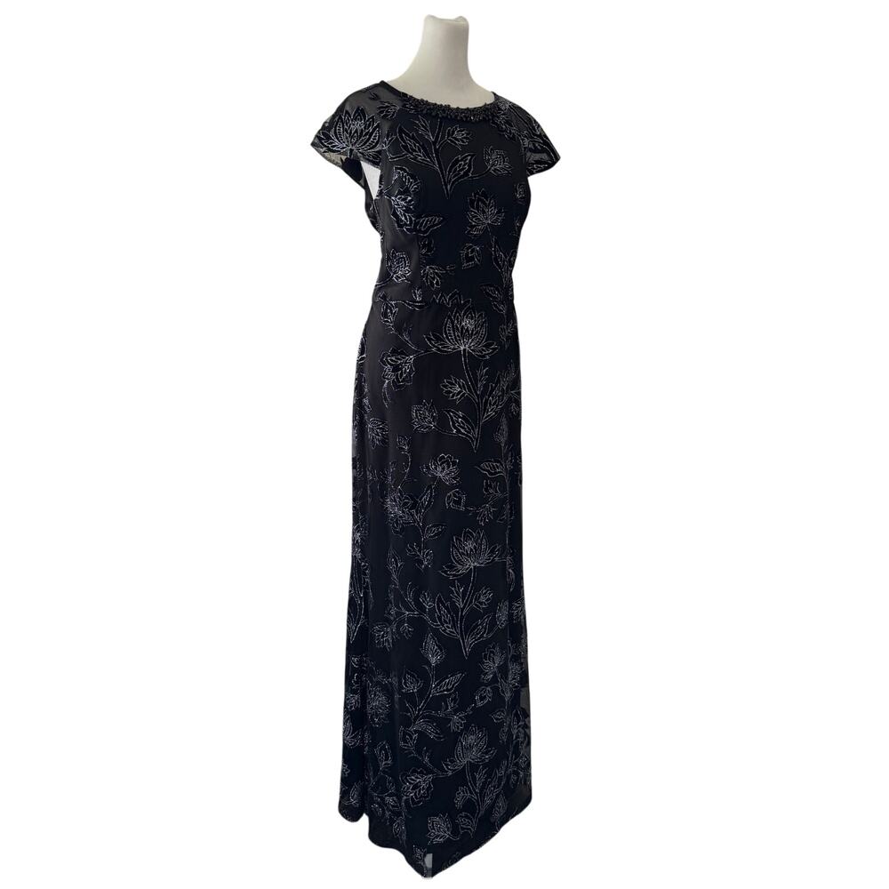 SLNY SL Fashions Black & Silver Cap Sleeve Floor Length Gown